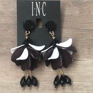 INC black and white flowers earrings